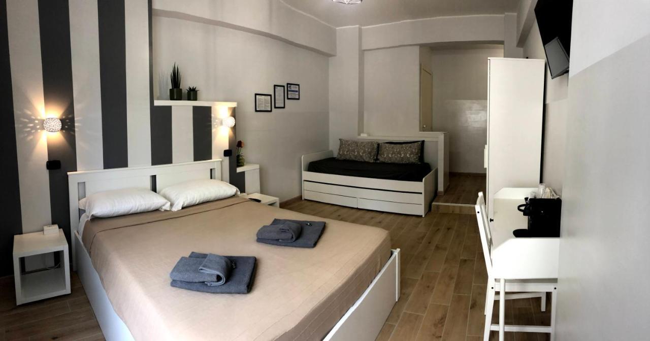 Bed and Breakfast Avec Moi Roma Экстерьер фото