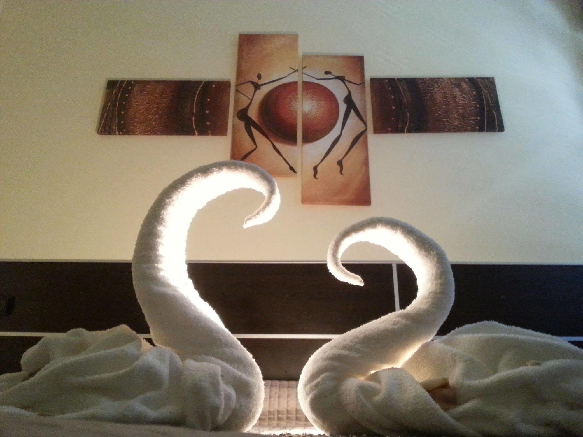 Bed and Breakfast Avec Moi Roma Экстерьер фото